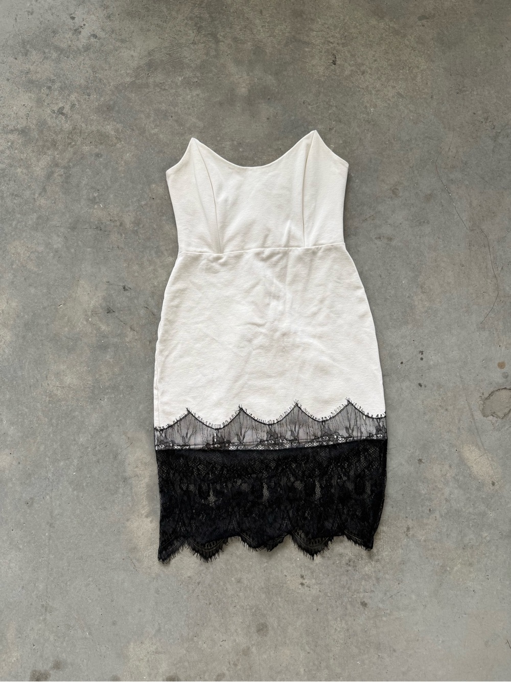 Solemio Strapless White Dress with Black Lace Hem